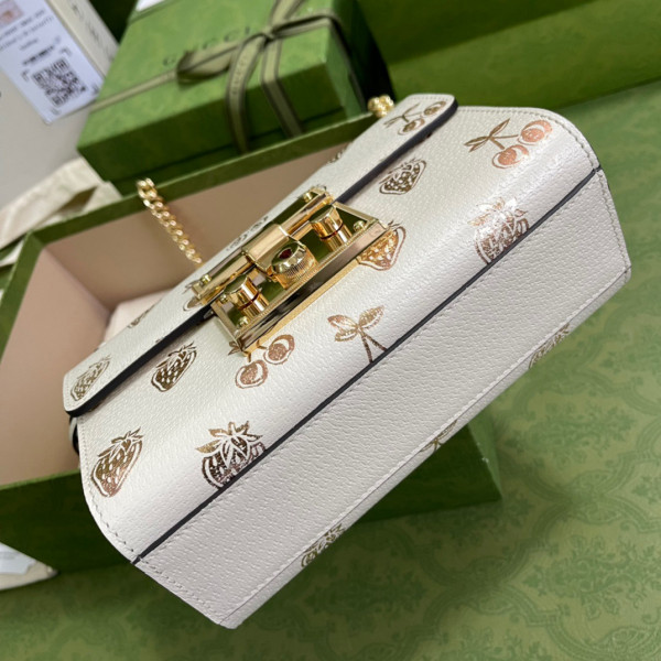 G*u*i padlock small berry shoulder bag