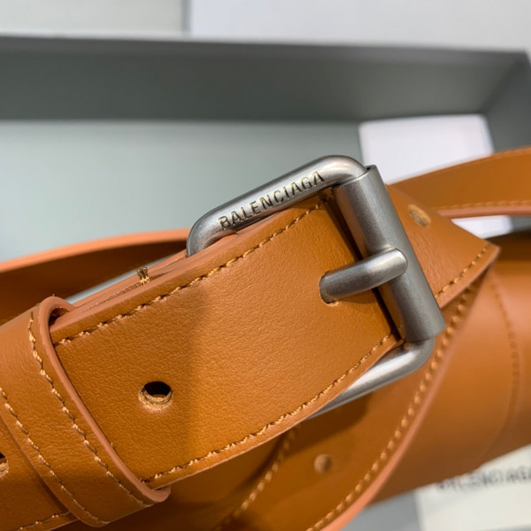 Ba*len*cia*ga downtown medium shoulder bag