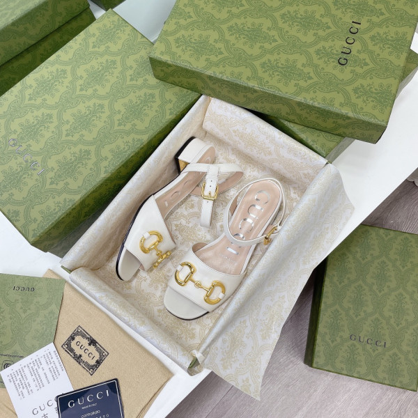 G*u*i baby mystic horsebit sandals