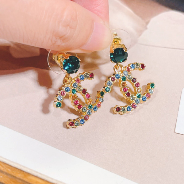 CL EARRINGS