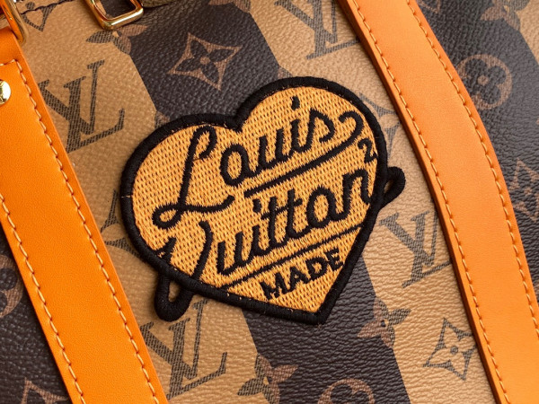 l0*is V*t0n keepall bandouliÈre 50