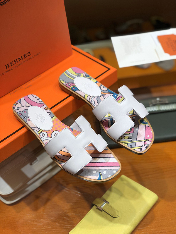 H**mes sandal