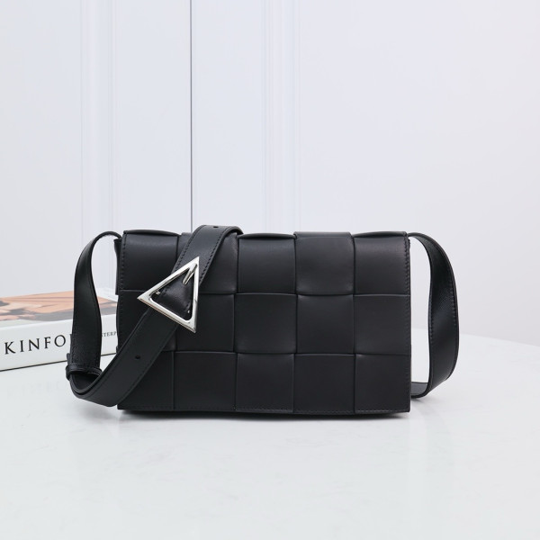 bo*te*ga Ve*ne*ta cassette-23*15*5cm