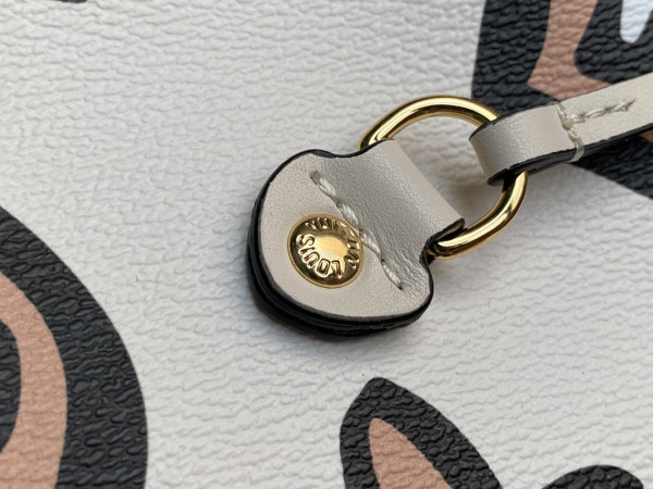 l0*is V*t0n neverfull mm