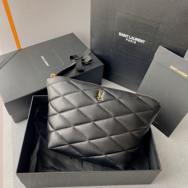 Y*L sade pouch in quilted lambskin