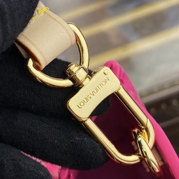 l0*is V*t0n reade pm