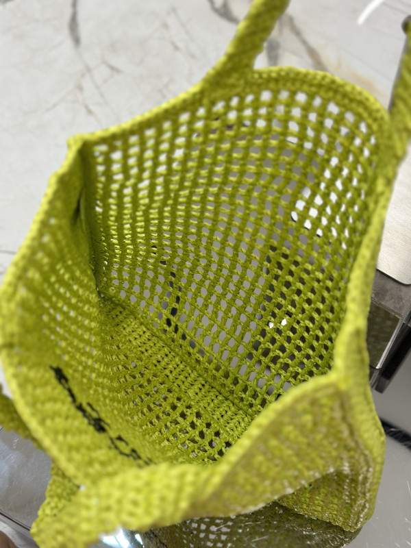 Pra*a crochet tote bag