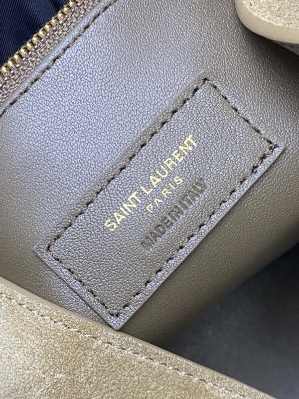 Y*L le 5 À 7 large soft hobo bag - 30x31x13cm