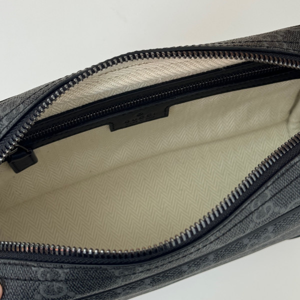 G*u*i gg emblem small crossbody bag