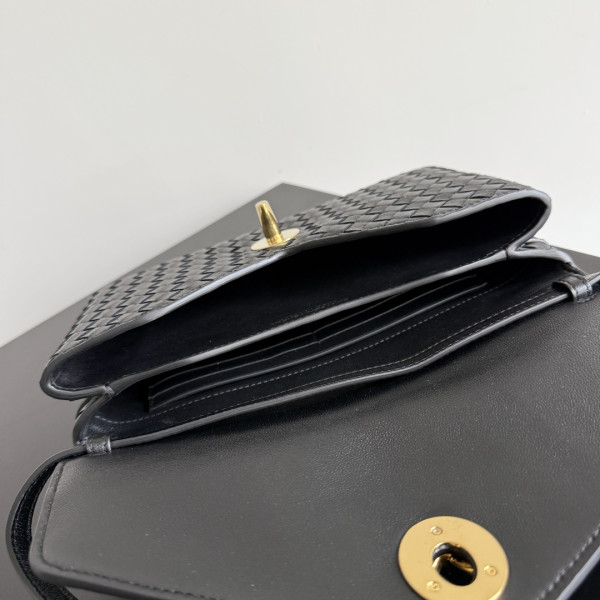 bo*te*ga Ve*ne*ta knot lock-25*16*5.5cm