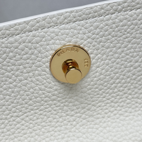 Pra*a small leather shoulder bag-26*14*9.5cm