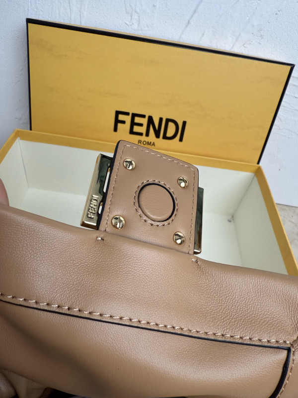 F**di mamma baguette