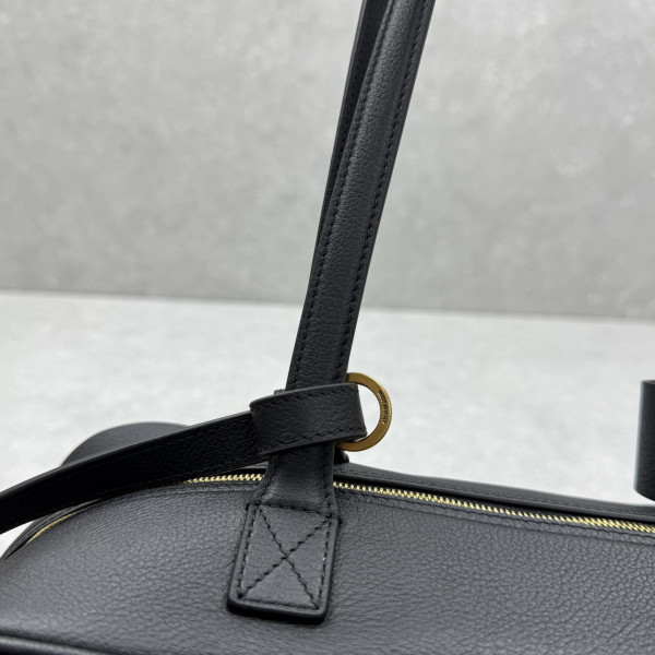 Ba*len*cia*ga carrie bowling bag medium - 36*15*19cm