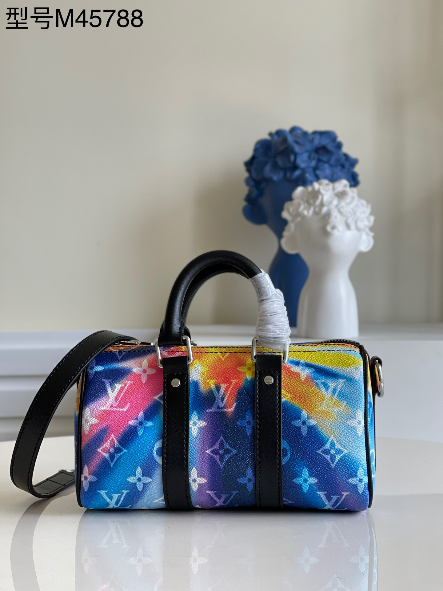 l0*is V*t0n keepall xs